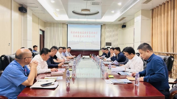 ?；顿Y來(lái)化工基地考察