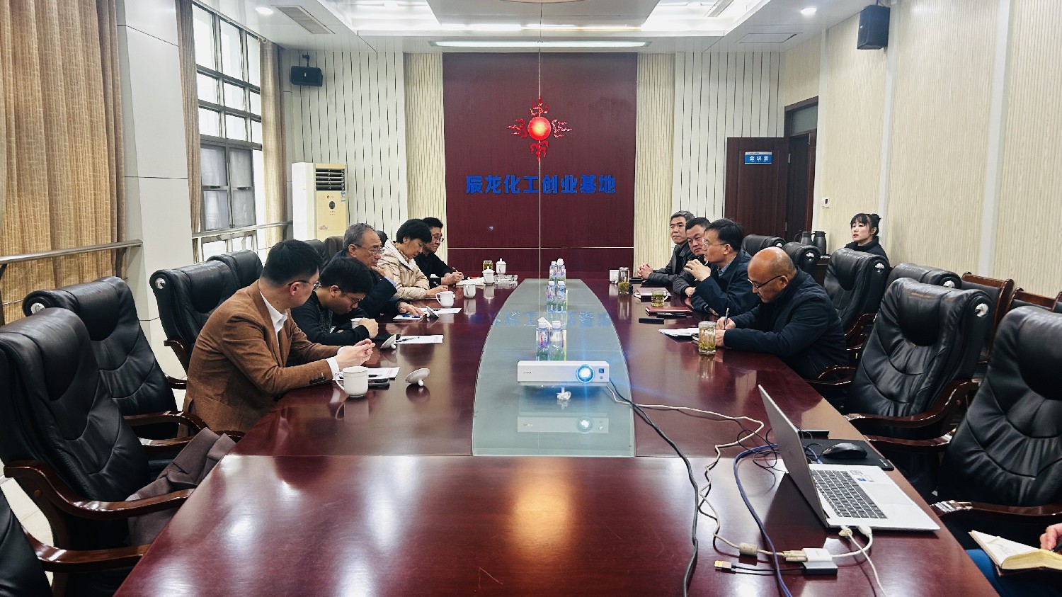 1741939685135421.jpg 1741939685135421.jpg