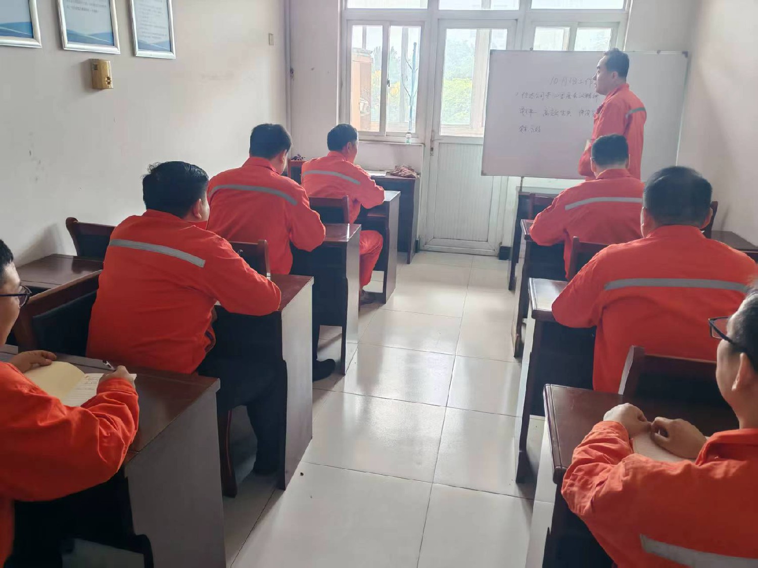 東大煤礦開展兼職救護隊冬季訓(xùn)練